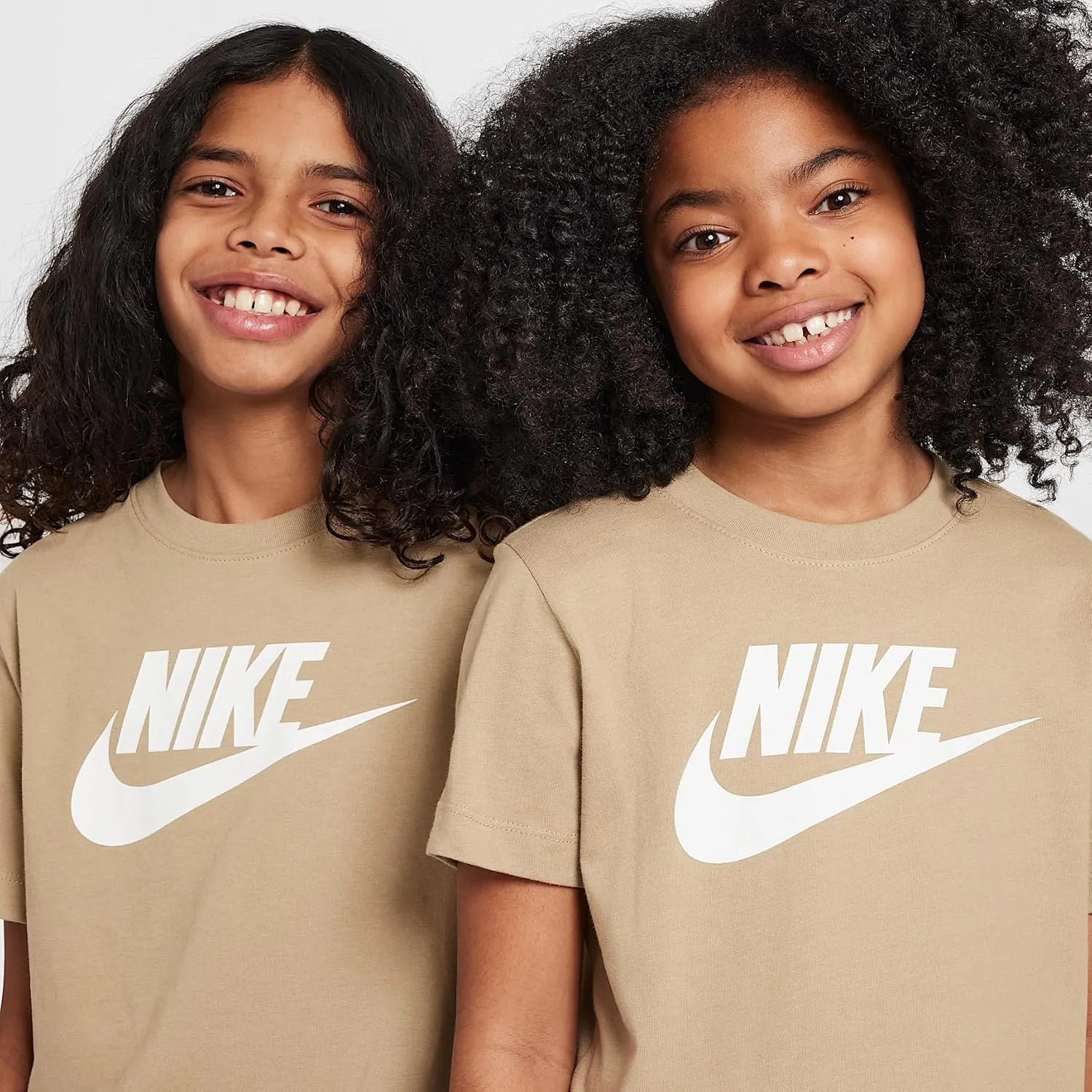 Nike Sportswear Big Kids' T-Shirt (Parachute Beige, FZ5178-297)