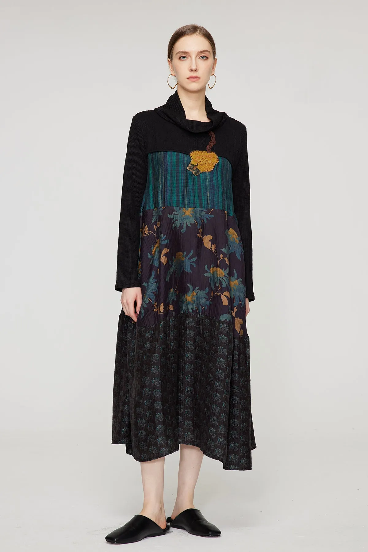 Patchwork Embroidered High-Neck Vintage Dress