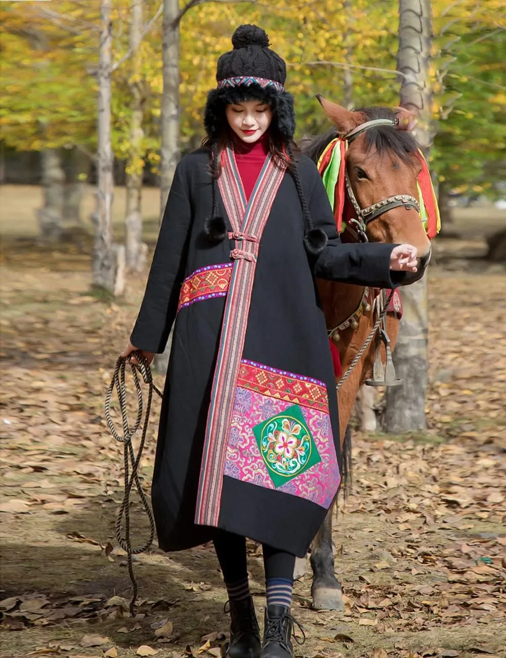 Women's Cotton Linen Thickened Coat Ethnic Embroidered Winter Warm Cotton Padded Parka Coat